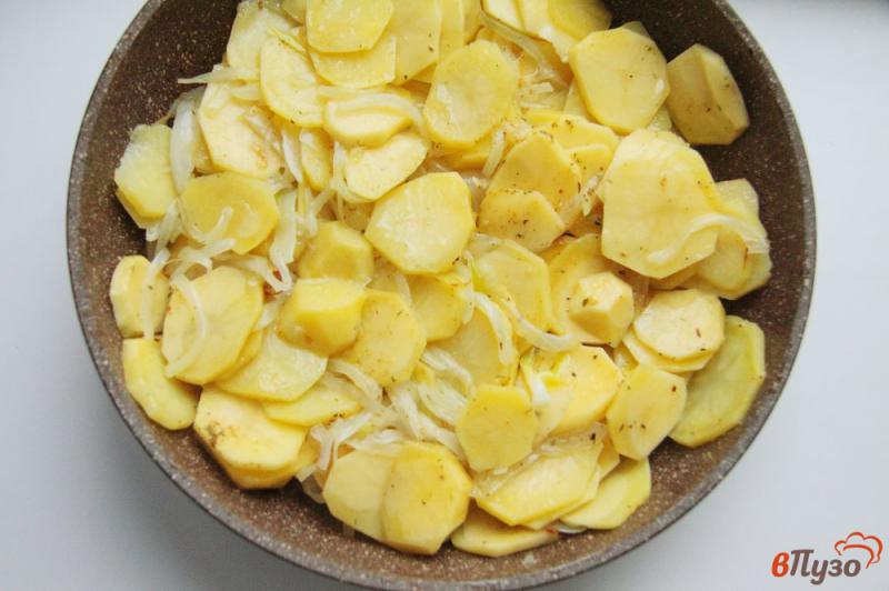 Фото приготовление рецепта: Картофель с луком по-узбекски шаг №5