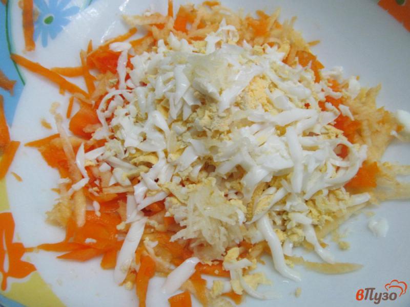 Фото приготовление рецепта: Салат из тыквы с яйцом и сельдереем шаг №2