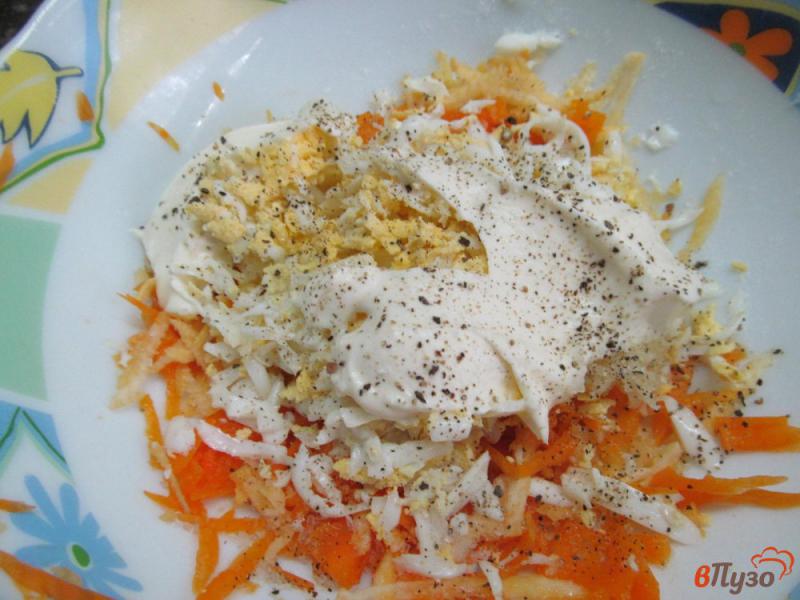 Фото приготовление рецепта: Салат из тыквы с яйцом и сельдереем шаг №3