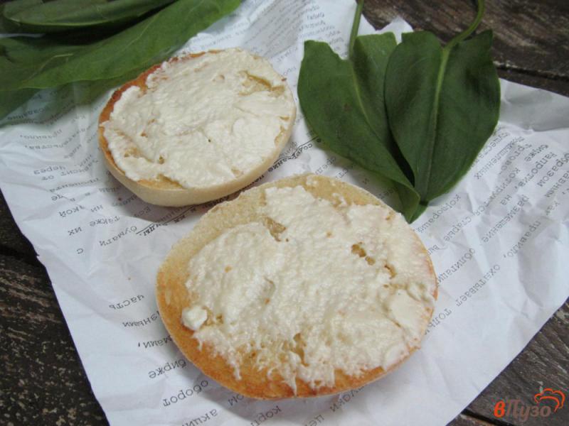 Фото приготовление рецепта: Тост с карамельной свеклой и сыром моцарелла шаг №5