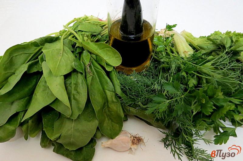 Фото приготовление рецепта: Зелёный соус из шпината и салата шаг №1