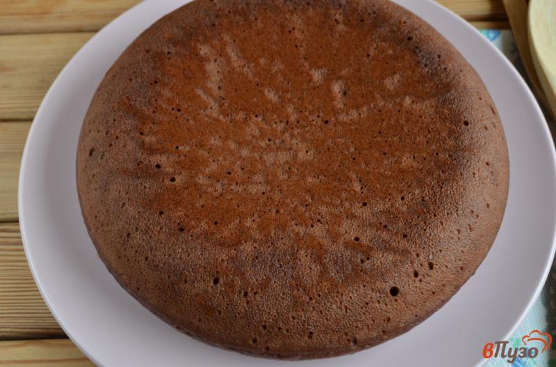 Фото приготовление рецепта: Шоколадный торт с шоколадным кремом шаг №9