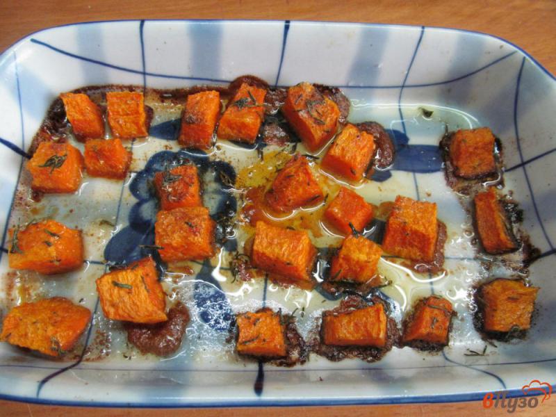 Фото приготовление рецепта: Закуска из тыквы с мятным соусом шаг №2