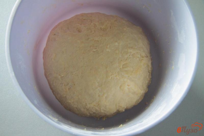 Фото приготовление рецепта: Хлеб на молоке и сливочном масле шаг №3