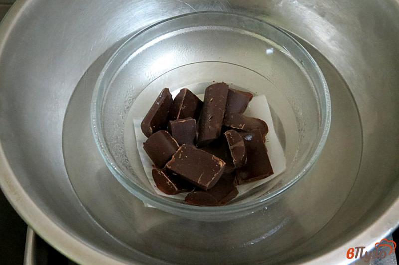Фото приготовление рецепта: Шоколадная глазурь для тортов шаг №2
