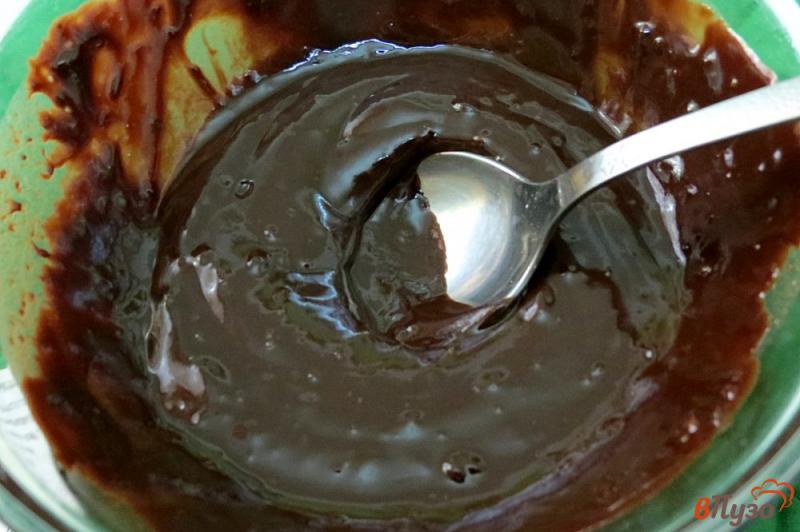Фото приготовление рецепта: Шоколадная глазурь для тортов шаг №3