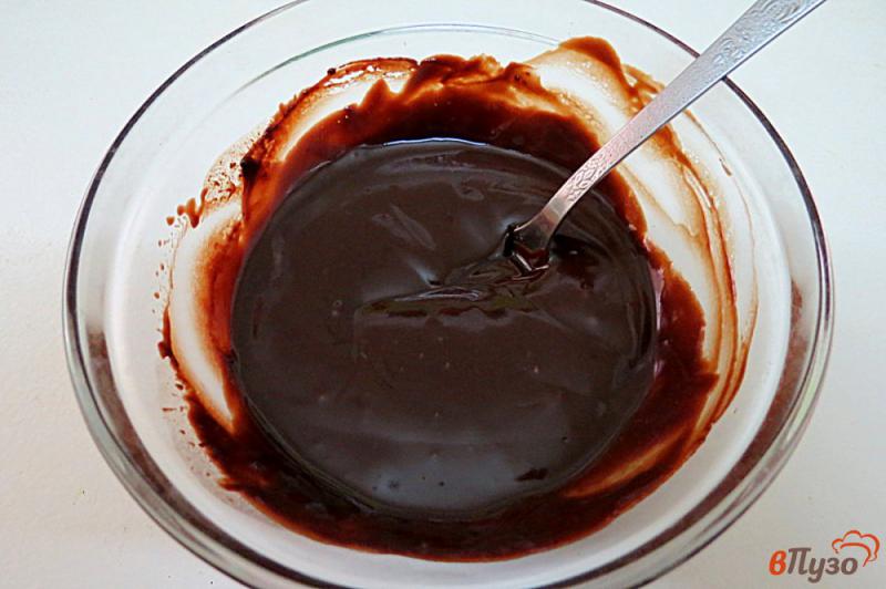 Фото приготовление рецепта: Шоколадная глазурь для тортов шаг №5