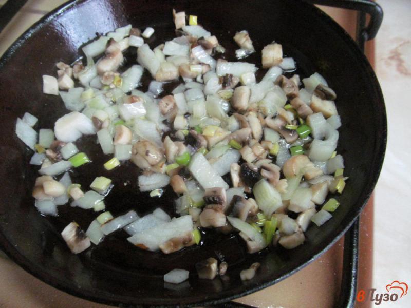 Фото приготовление рецепта: Салат из говяжьей печени и шампиньоном шаг №1