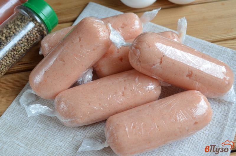 Фото приготовление рецепта: Домашние сосиски из курицы шаг №5