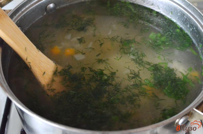 Фото приготовление рецепта: Суп из цветной капусты на мясном бульоне шаг №4