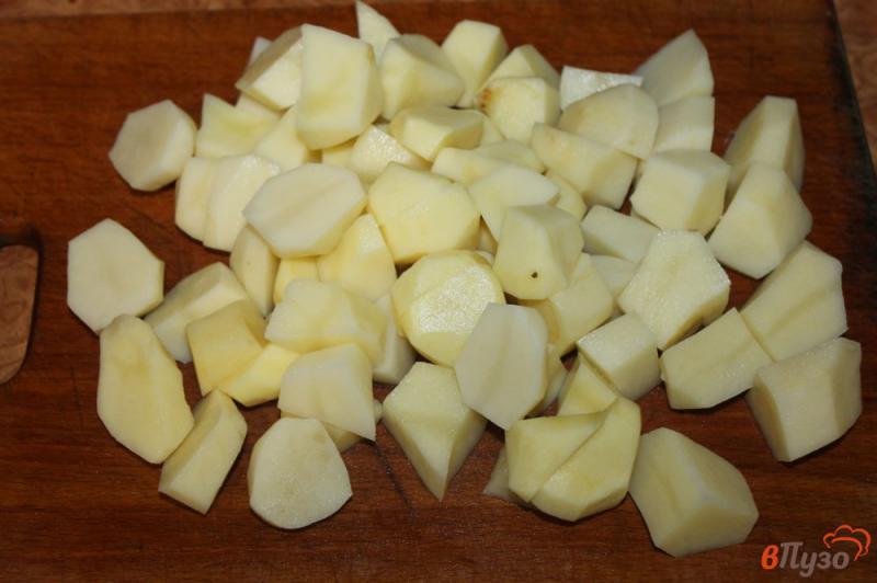Фото приготовление рецепта: Тушеный картофель с телятиной и шпинатом шаг №1