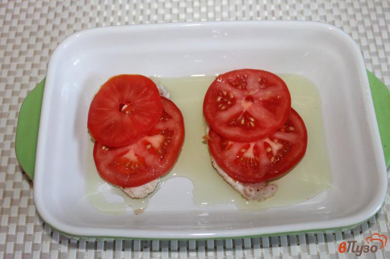 Фото приготовление рецепта: Мясные сэндвичи с грибами и помидорами шаг №3