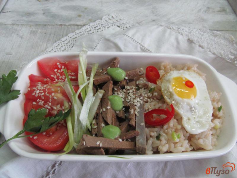 Фото приготовление рецепта: Салат из риса с печенью говядины шаг №3