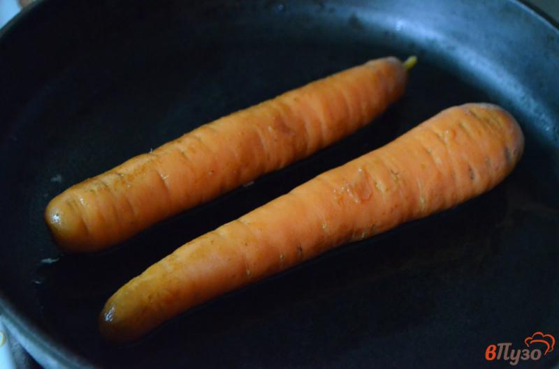 Фото приготовление рецепта: Вегетарианский хот-дог с морковкой шаг №5