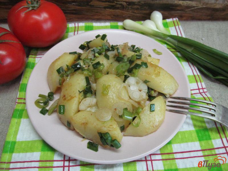 Фото приготовление рецепта: Чесночный молодой картофель шаг №8