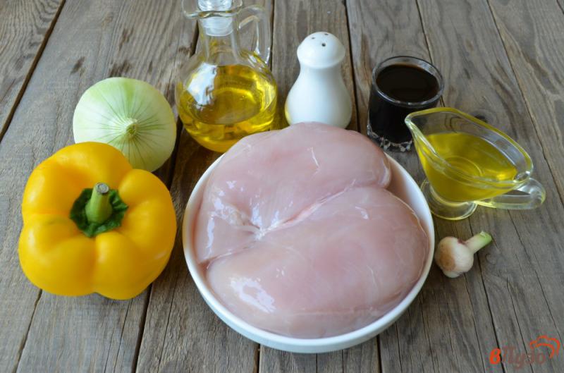 Фото приготовление рецепта: Шашлычки из курицы в меду с овощами шаг №1