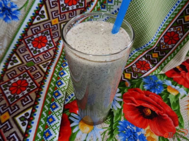 Фото приготовление рецепта: Молочный коктейль с семенами чиа и абрикосами шаг №10