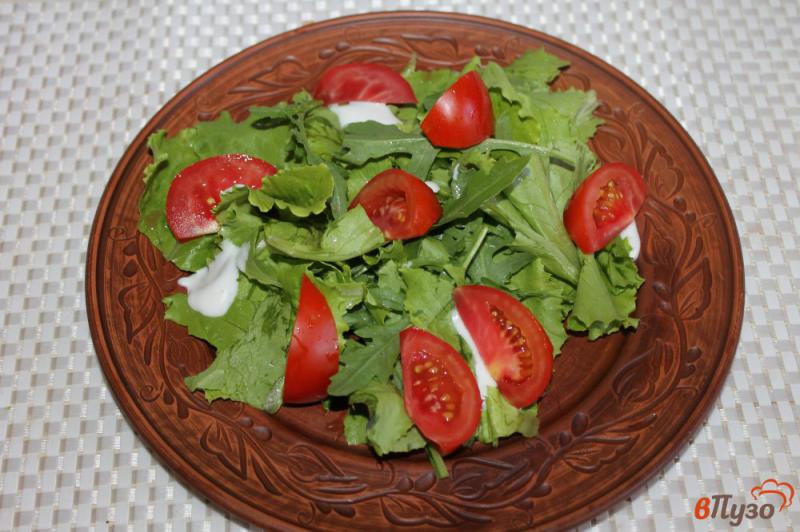 Фото приготовление рецепта: Салат из мидий и вяленого мяса шаг №2