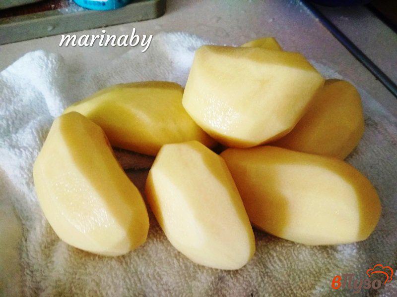 Фото приготовление рецепта: Запеченные дольки картофеля в прованских травах шаг №1