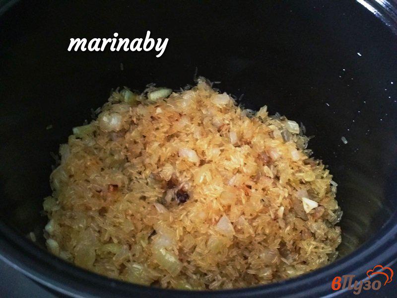 Фото приготовление рецепта: Рис с овощами в мультиварке шаг №3