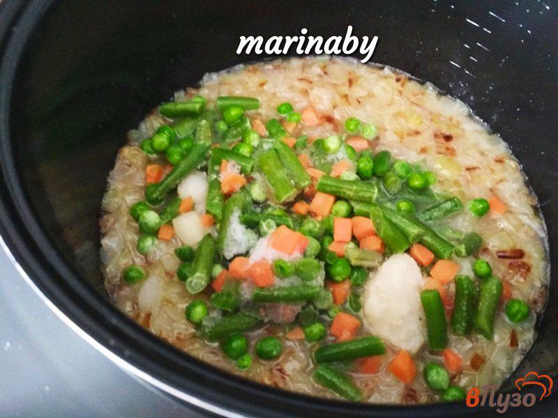 Фото приготовление рецепта: Рис с овощами в мультиварке шаг №4