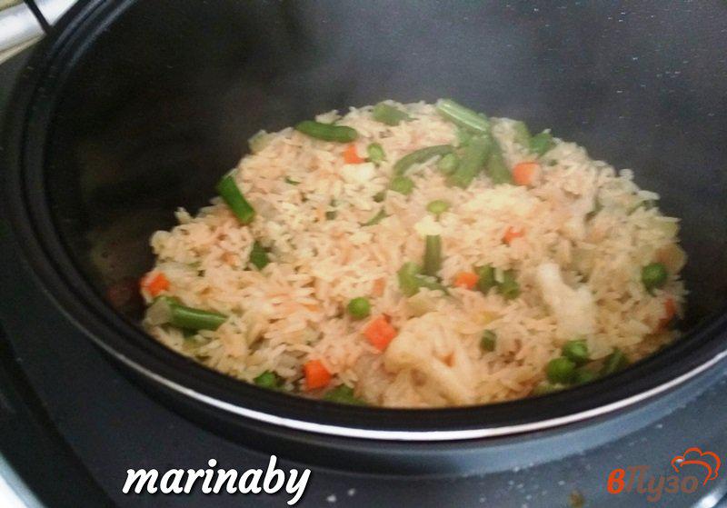 Фото приготовление рецепта: Рис с овощами в мультиварке шаг №5