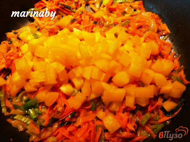 Фото приготовление рецепта: Спагетти с овощым соусом шаг №5