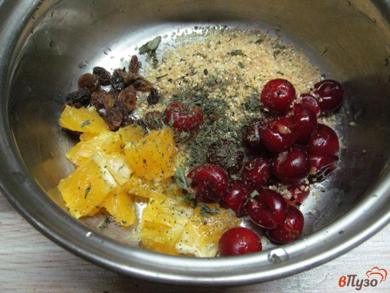 Фото приготовление рецепта: Каша «Артек» с вишней и апельсином шаг №2