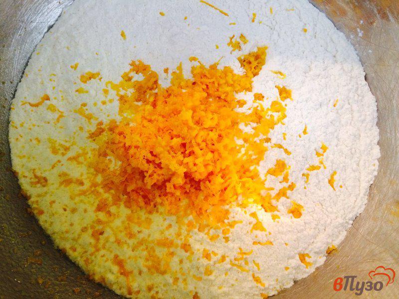 Фото приготовление рецепта: Пасхальный кулич с апельсиновым вкусом шаг №3