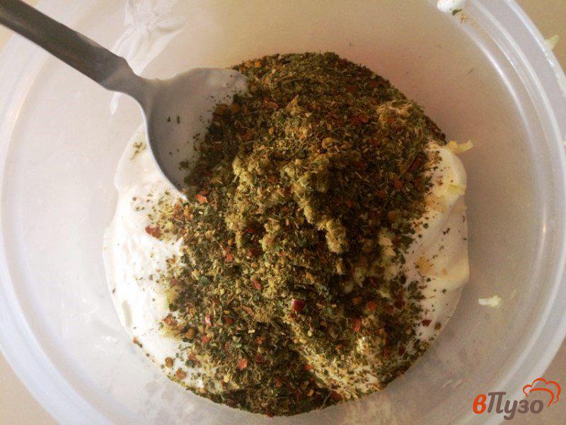 Фото приготовление рецепта: Куриная мякоть бедра  запеченная в маринаде шаг №2