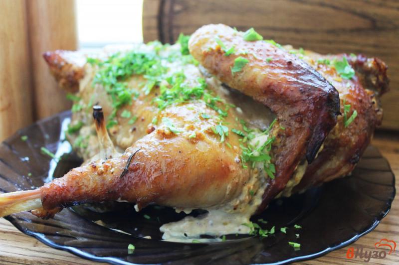 Фото приготовление рецепта: Половина курицы запеченная в рукаве с майонезом и зернистой горчицей шаг №7