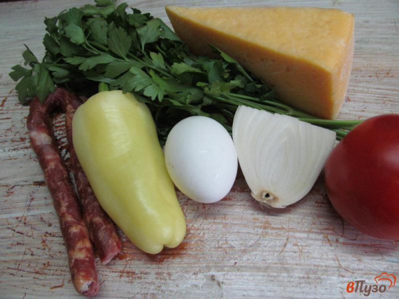 Фото приготовление рецепта: Омлет с овощами и охотничьими колбасками шаг №1