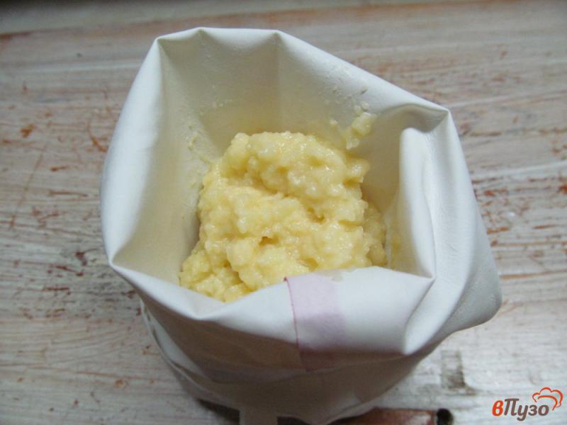 Фото приготовление рецепта: Картофельная корзиночка с грибами шаг №4