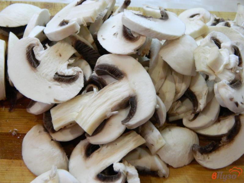 Фото приготовление рецепта: Запеканка из кабачков с грибами шаг №1