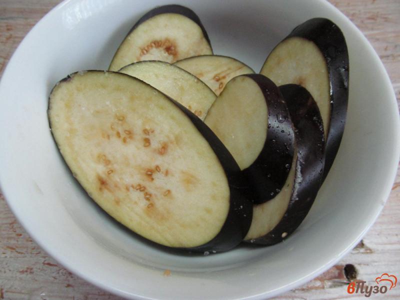 Фото приготовление рецепта: Закуска из баклажана с брынзой шаг №1
