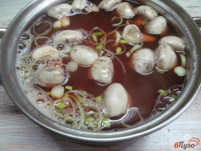 Фото приготовление рецепта: Фасолевый суп со свеклой и томатом шаг №5