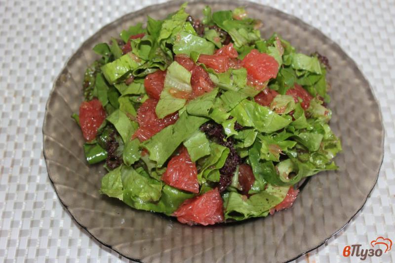 Фото приготовление рецепта: Салат с мясом и грейпфрутом шаг №5