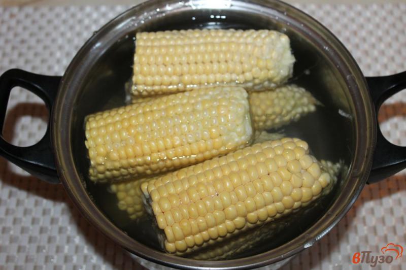 Фото приготовление рецепта: Молодая кукуруза с сыром на гарнир шаг №2