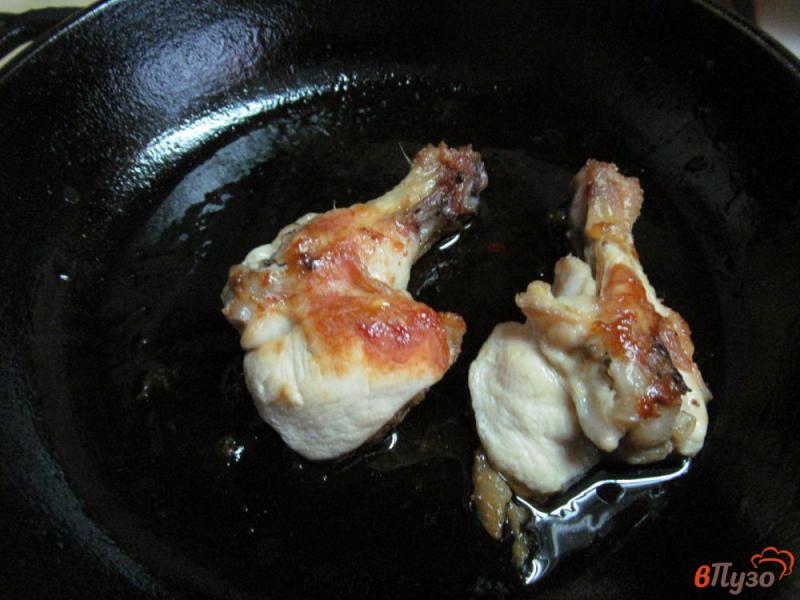 Фото приготовление рецепта: Салат панцанелла с курицей шаг №2