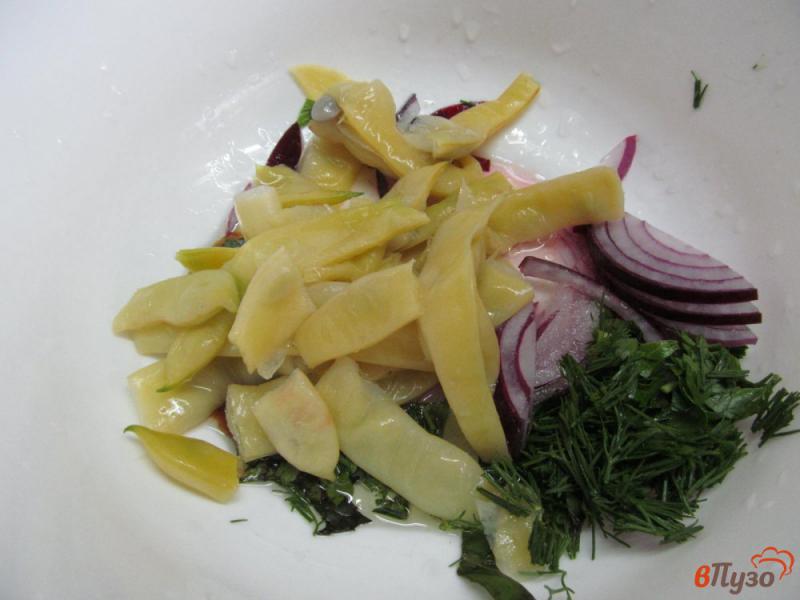 Фото приготовление рецепта: Азиатский салат из плоской стручковой фасоли шаг №3
