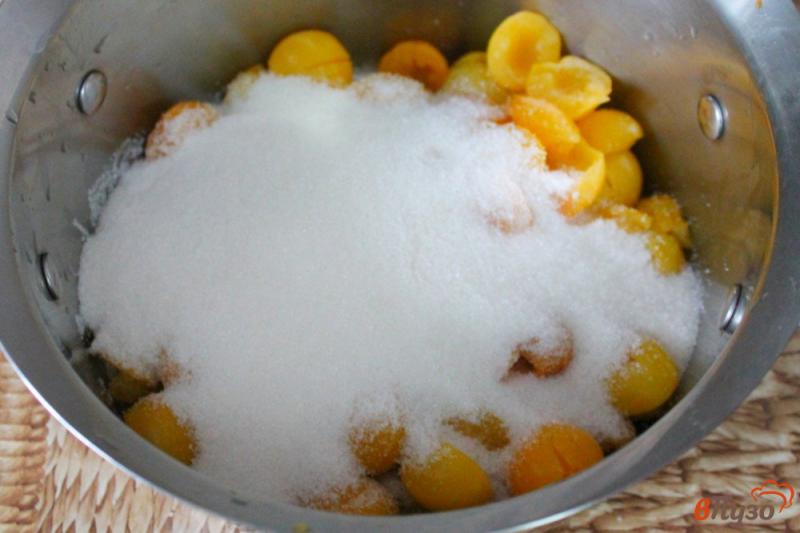 Фото приготовление рецепта: Варенье из алычи и желтых слив шаг №3