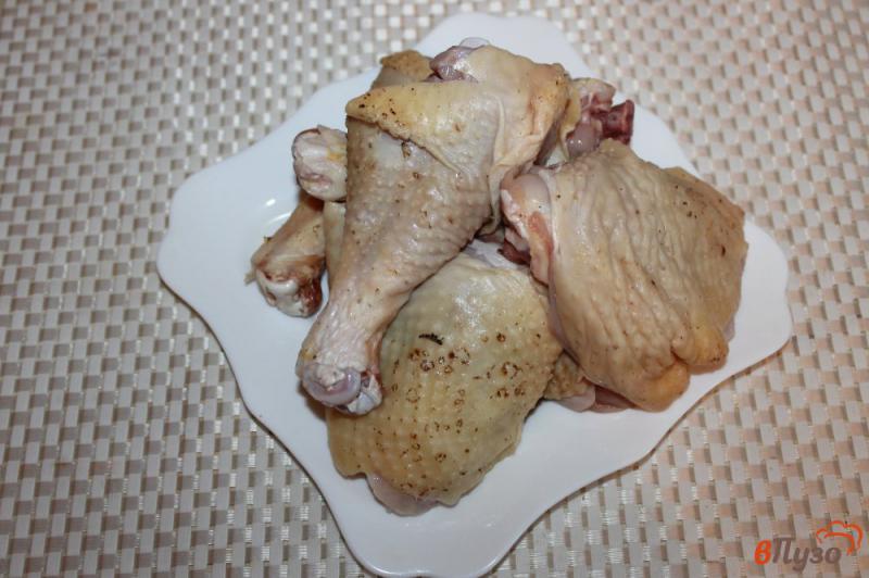 Фото приготовление рецепта: Куриное мясо жареное в мультиварке с чесноком шаг №1