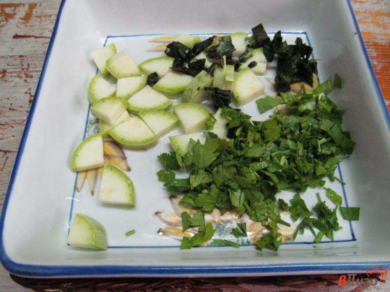 Фото приготовление рецепта: Омлет с зелеными овощами шаг №1