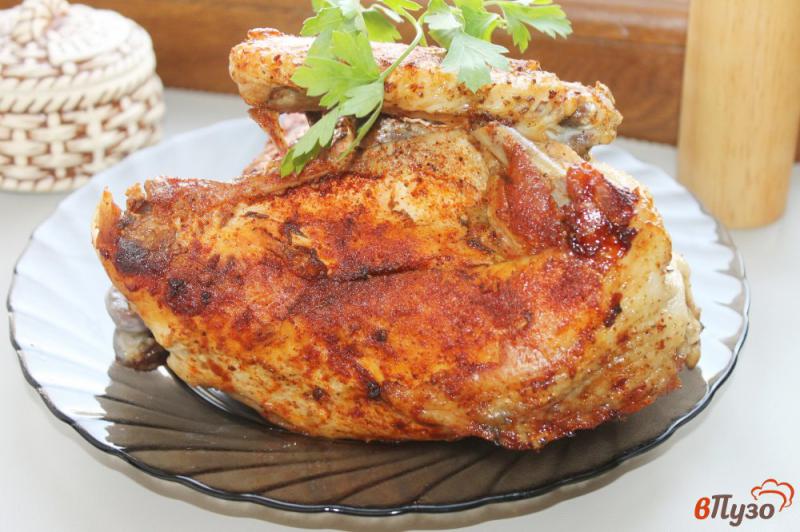 Фото приготовление рецепта: Жареная курица в паприке шаг №5