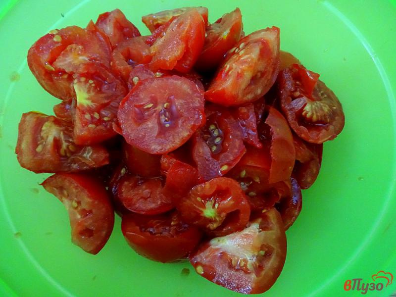 Фото приготовление рецепта: Капуста тушёная со свининой и помидорами шаг №9
