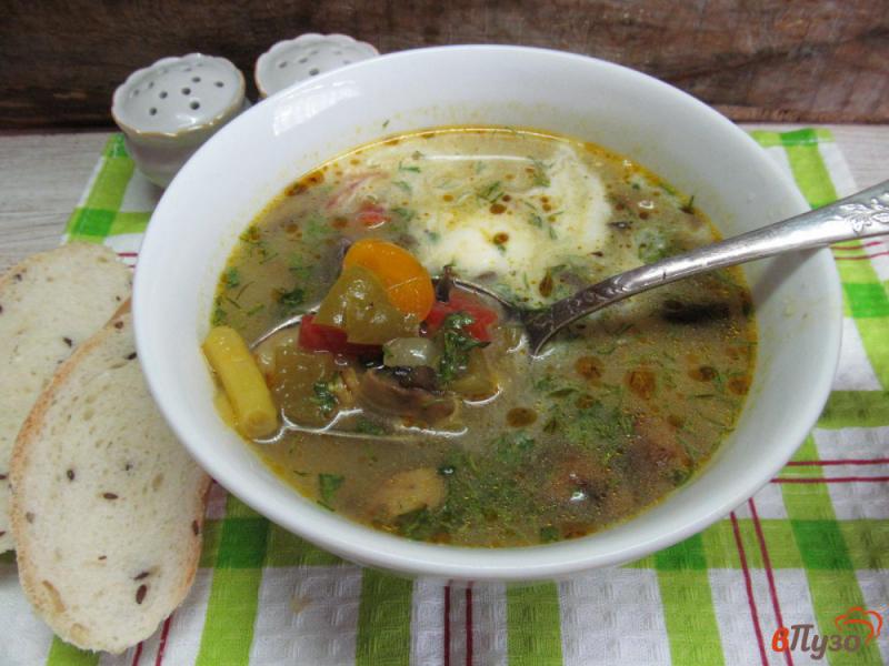 Фото приготовление рецепта: Овощной суп с грибами и перловой крупой шаг №8