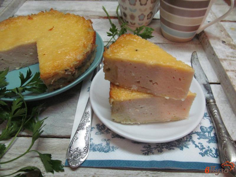 Фото приготовление рецепта: Открытый пирог из куриного фарша с картофелем шаг №10