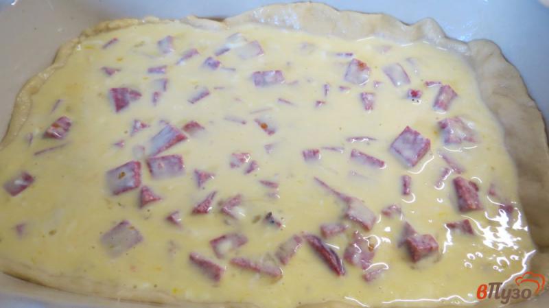 Фото приготовление рецепта: Пирог с колбасой шаг №5