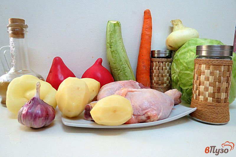 Фото приготовление рецепта: Овощное рагу с куриными ножками шаг №1