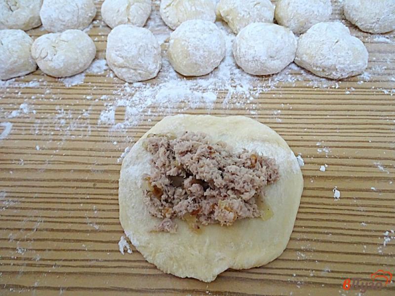 Фото приготовление рецепта: Пирожки с мясом и луком шаг №10